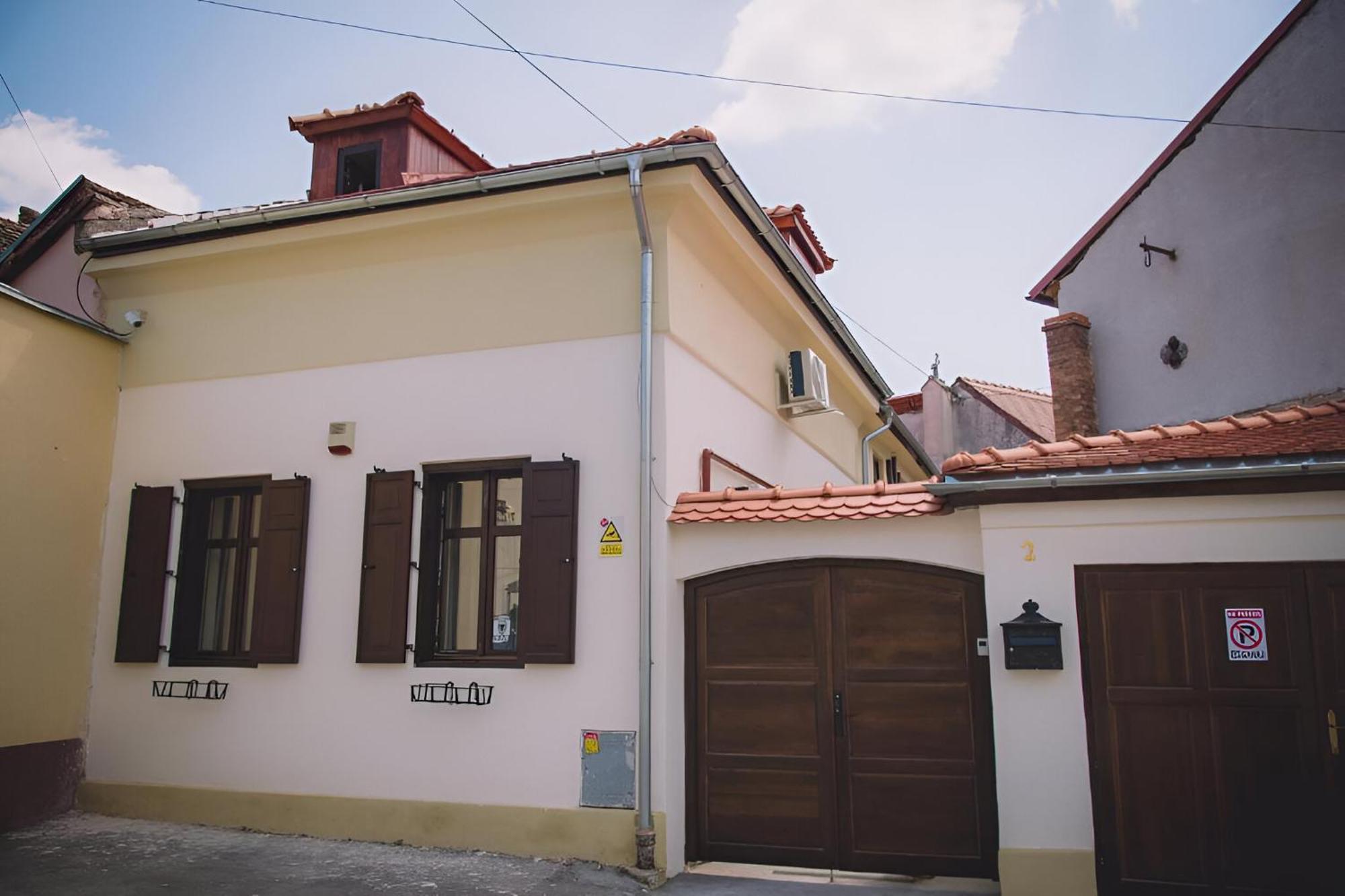 Cochet House Sibiu Apart otel Dış mekan fotoğraf